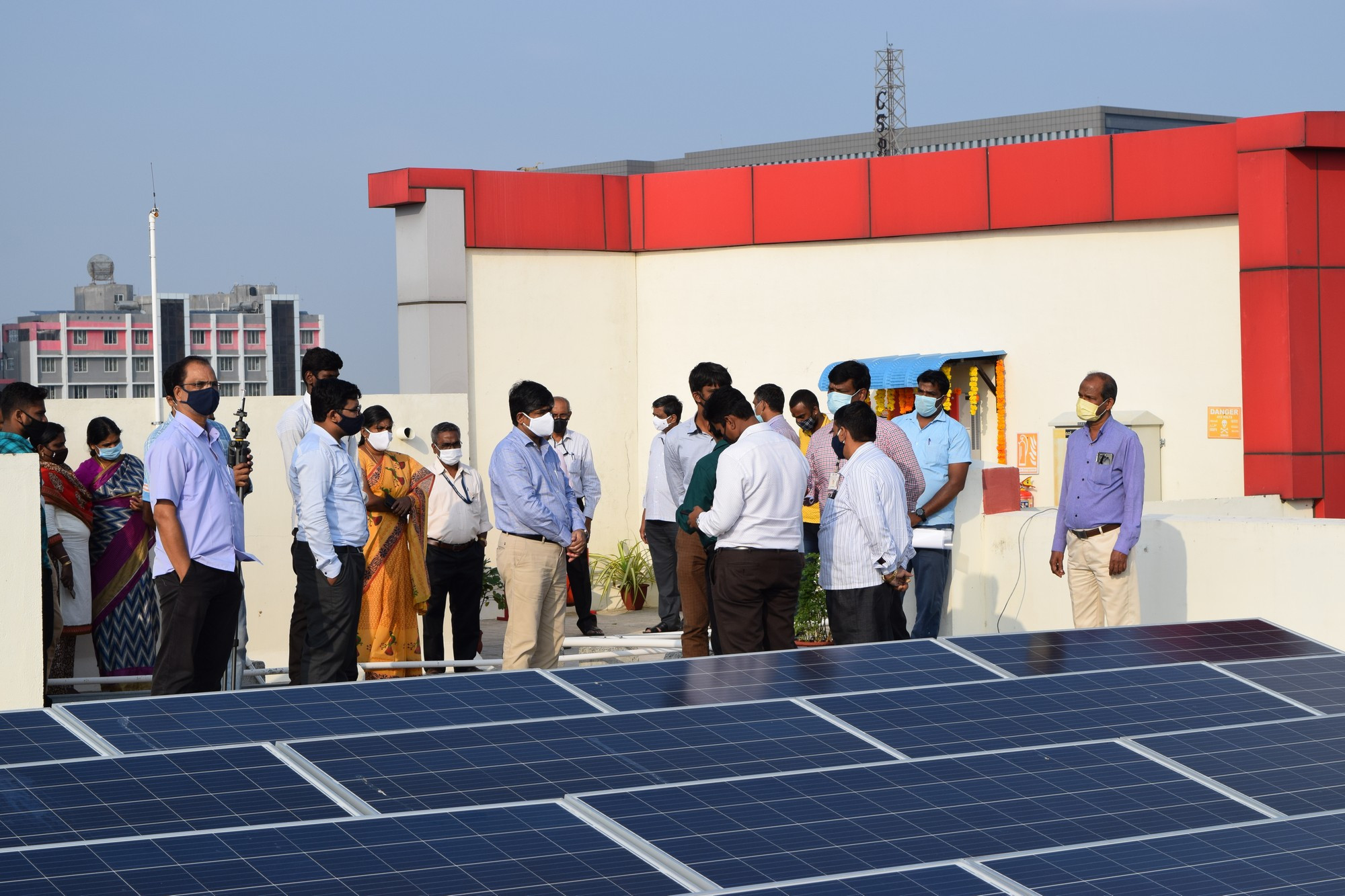 Inauguration of the 450 kWp Roof Top Solar Plant by Prof. Santosh ...